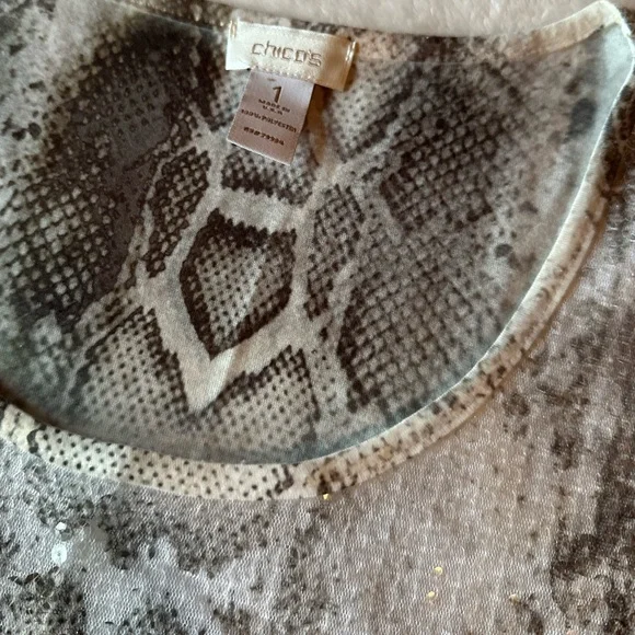 Chico’s Snake Print Sleeveless Top Womens Size 1 - Picture 3 of 5